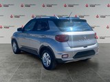 TYPHOON SILVER 2023 Hyundai Venue Preferred w/Two-Tone