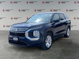 COSMIC BLUE 2025 Mitsubishi Outlander ES