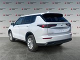 WHITE DIAMOND 2025 Mitsubishi Outlander ES