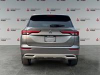 2023 Mitsubishi Outlander LE S-AWC