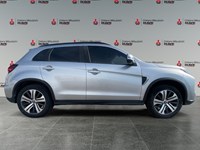 2022 Mitsubishi RVR SEL AWC