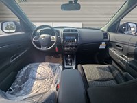 2025 Mitsubishi RVR ES FWD
