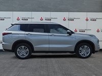 2025 Mitsubishi Outlander Plug-In Hybrid SE S-AWC