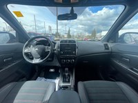 2023 Mitsubishi RVR LE AWC