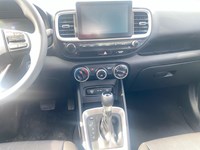 2024 Hyundai Venue Essential IVT