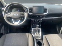 2024 Hyundai Venue Essential IVT