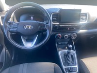2023 Hyundai Venue Preferred IVT w/Two-Tone