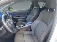 2022 Toyota C-HR XLE Premium FWD