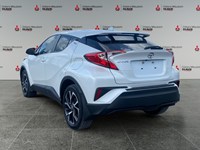 2022 Toyota C-HR XLE Premium FWD