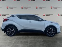2022 Toyota C-HR XLE Premium FWD