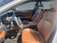 OXYGEN WHITE 2025 Toyota Crown Signia Limited AWD