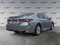 2024 Toyota Camry SE Auto