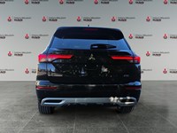 BLACK DIAMOND 2024 Mitsubishi Outlander GT S-AWC