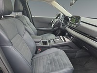 BLACK DIAMOND 2024 Mitsubishi Outlander LE S-AWC