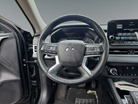 BLACK DIAMOND 2024 Mitsubishi Outlander LE S-AWC