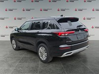 BLACK DIAMOND 2024 Mitsubishi Outlander LE S-AWC