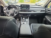 BLACK DIAMOND 2024 Mitsubishi Outlander SE S-AWC