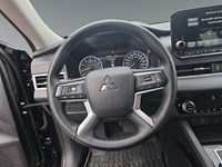BLACK DIAMOND 2024 Mitsubishi Outlander SE S-AWC