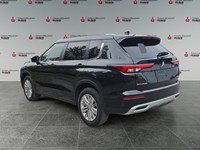 BLACK DIAMOND 2024 Mitsubishi Outlander SE S-AWC