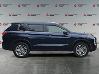 COSMIC BLUE 2024 Mitsubishi Outlander SE S-AWC
