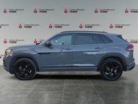 PURE GRAY 2025 Volkswagen Atlas Cross Sport Comfortline R-Line Black Edition 2.0 TSI 4MOTION