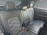 PURE GRAY 2025 Volkswagen Atlas Cross Sport Comfortline R-Line Black Edition 2.0 TSI 4MOTION