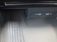 PURE GRAY 2025 Volkswagen Atlas Cross Sport Comfortline R-Line Black Edition 2.0 TSI 4MOTION