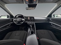 2022 Hyundai Elantra Preferred IVT