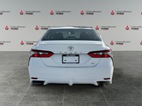 2024 Toyota Camry SE Auto