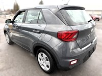 2024 Hyundai Venue Essential IVT