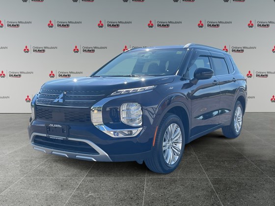 2024 Mitsubishi Outlander LE