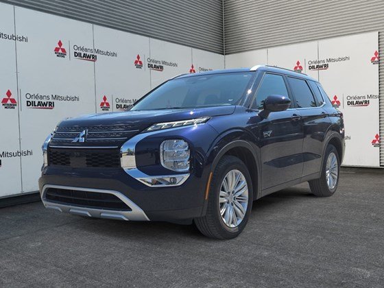 2025 Mitsubishi Outlander Plug-In Hybrid LE
