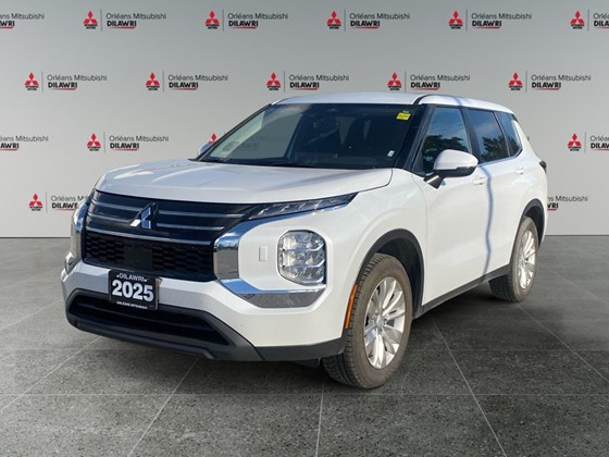 2025 Mitsubishi Outlander ES