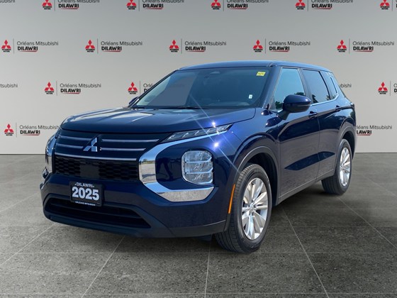 2025 Mitsubishi Outlander ES
