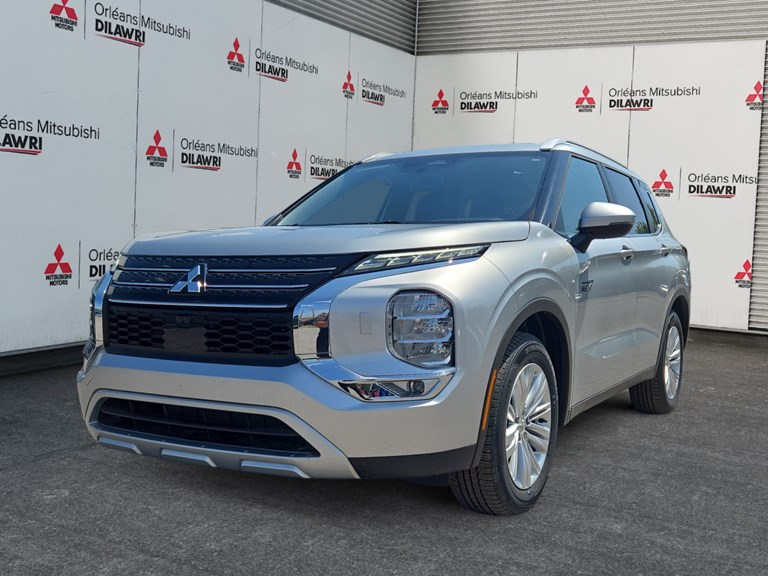 2025 Outlander Plug-In Hybrid 138123 Ottawa