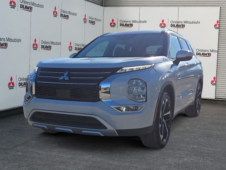 2025 Outlander Plug-In Hybrid 138773 Ottawa