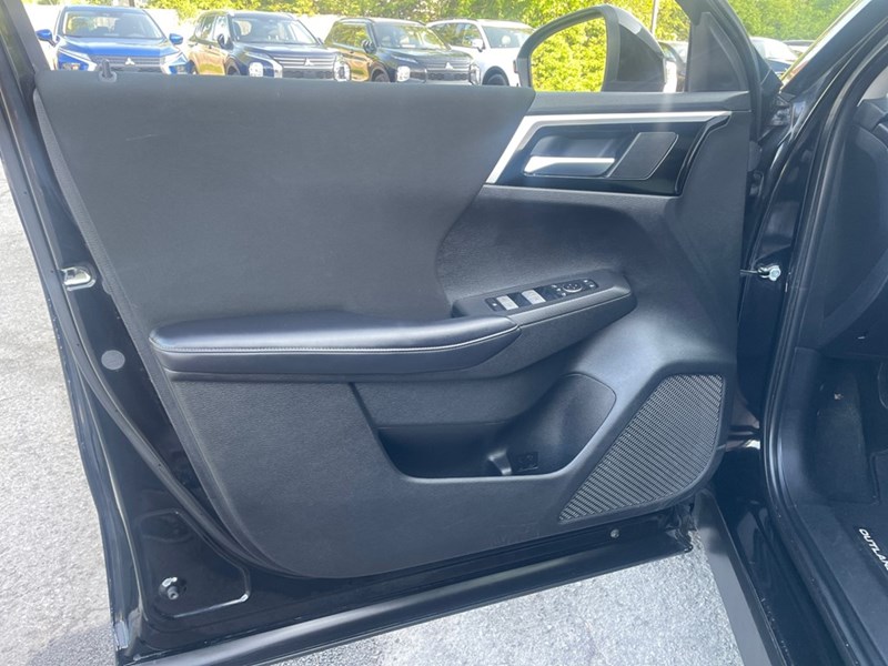 2022 Mitsubishi Outlander SE S-AWC