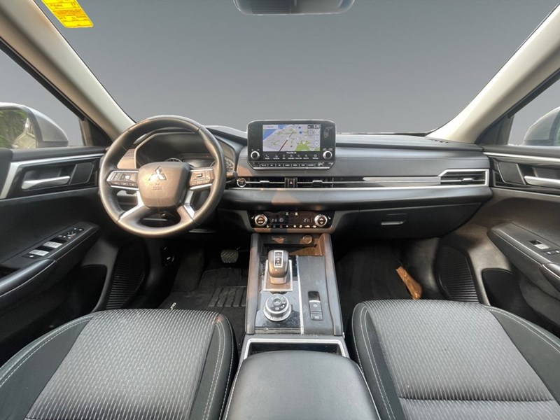 2023 Mitsubishi Outlander LE S-AWC
