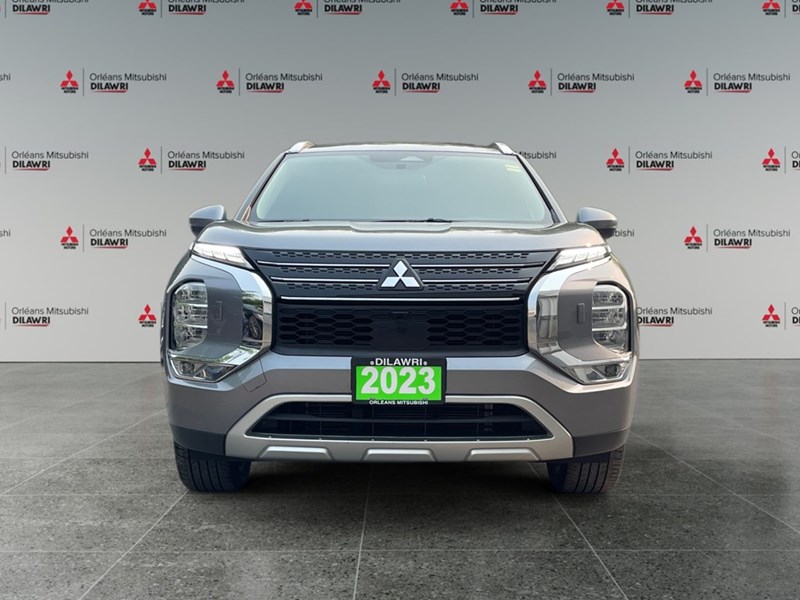 2023 Mitsubishi Outlander LE S-AWC