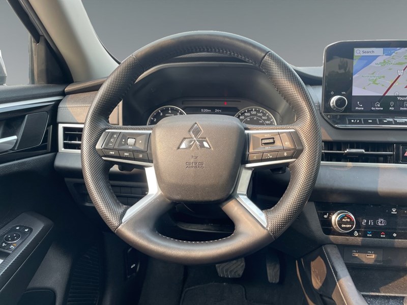 2023 Mitsubishi Outlander LE S-AWC