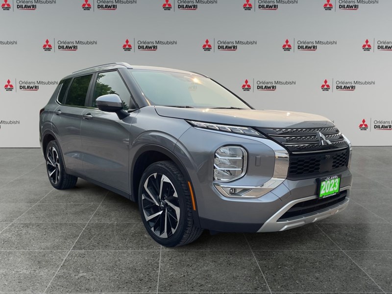 2023 Mitsubishi Outlander LE S-AWC