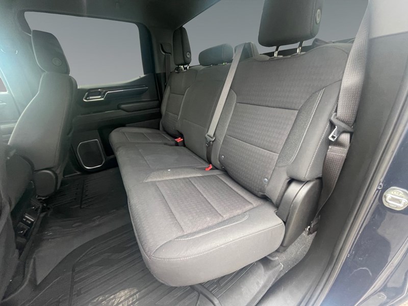 2022 GMC Sierra 1500 4WD Crew Cab 147" SLE
