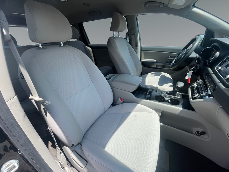 2017 Kia Sedona 4dr Wgn L