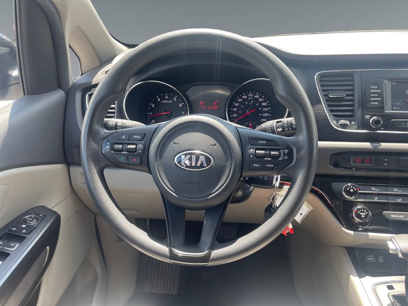 2017 Kia Sedona 4dr Wgn L