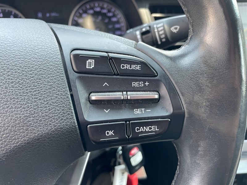 2020 Hyundai Elantra Preferred IVT
