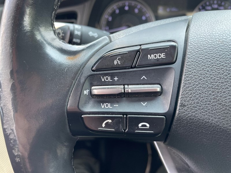 2020 Hyundai Elantra Preferred IVT