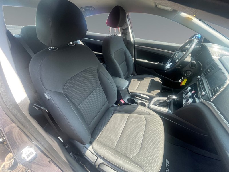2020 Hyundai Elantra Preferred IVT