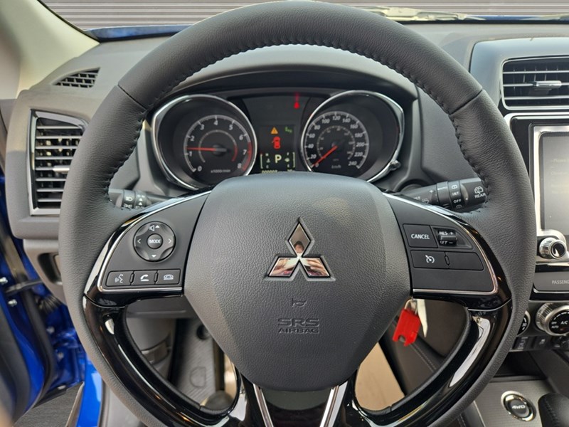 2025 Mitsubishi RVR SE AWC