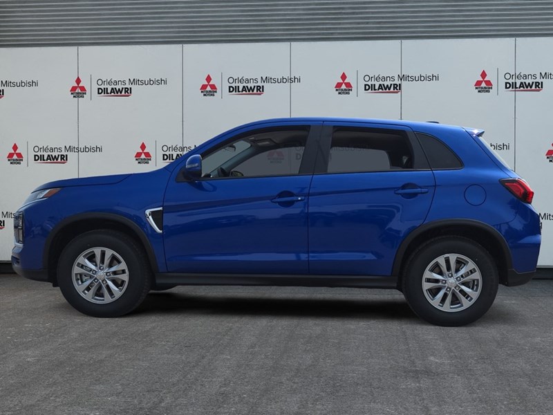 2025 Mitsubishi RVR SE AWC