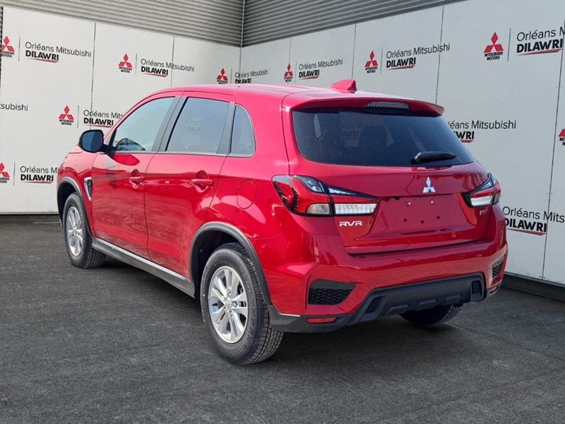 2025 Mitsubishi RVR SE AWC